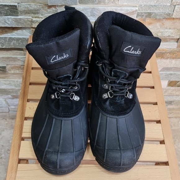 Clarks Crewson Edge Boots - Picture 2 of 9